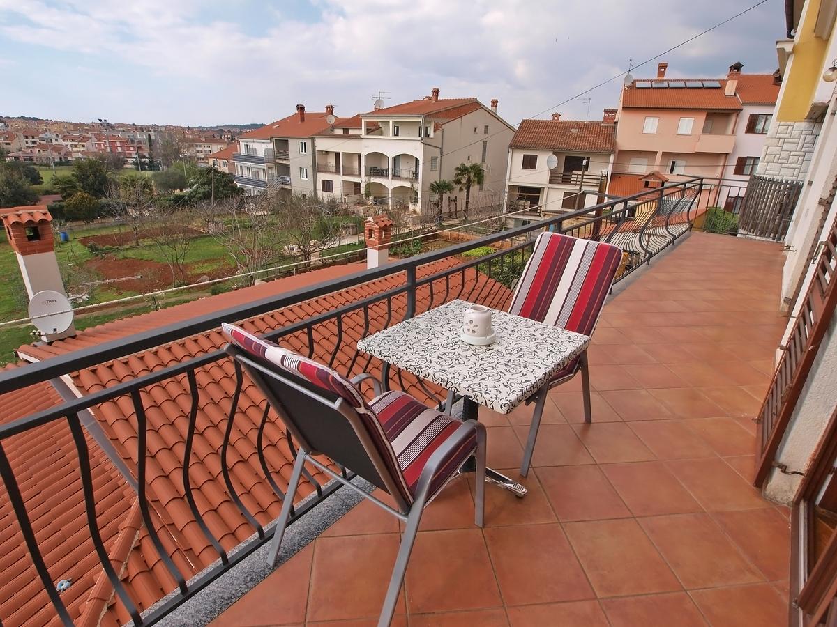Apartments Milan 1048 Rovinj Exterior photo